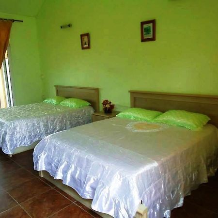 Coralie La Diffe'Rence Guest House Port Mathurin Bagian luar foto